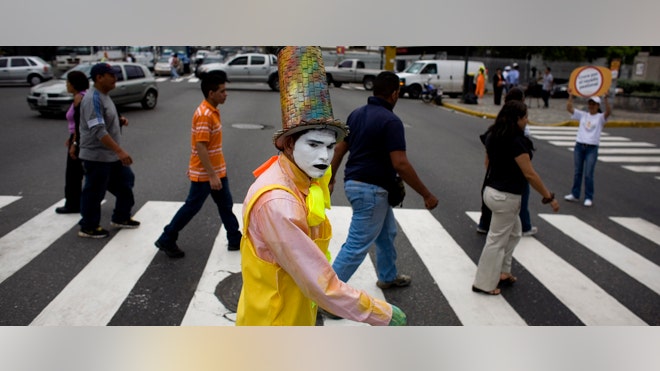 Venezuela Mimes 5.jpg